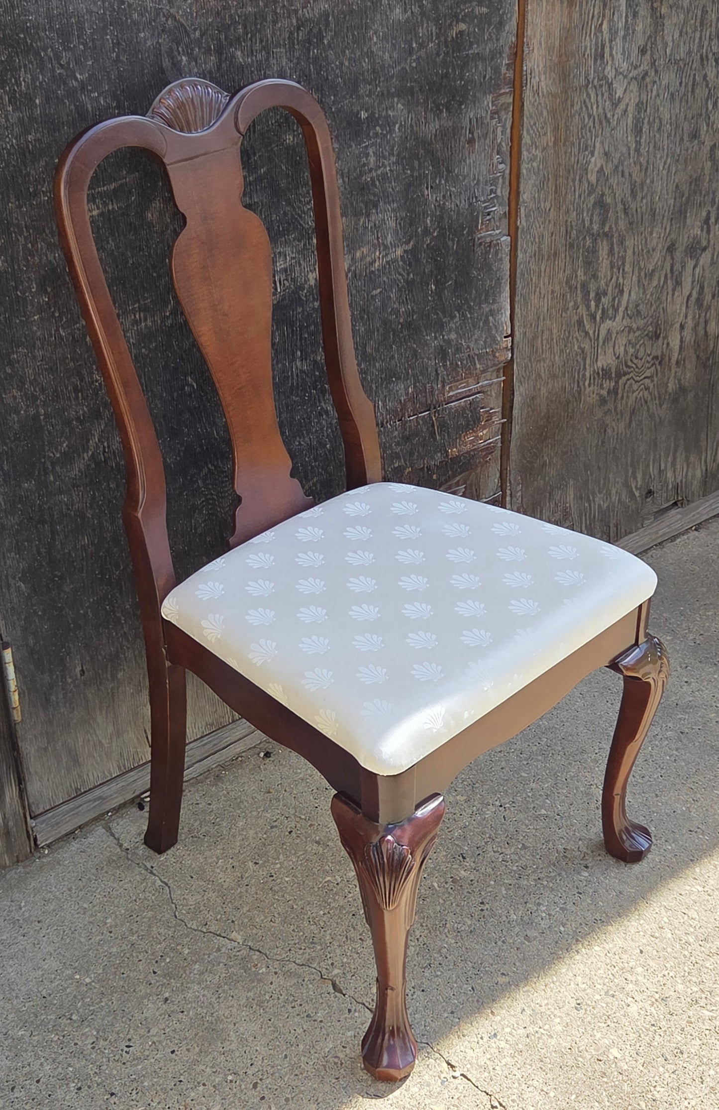 Strathroy dining table with 3 leaves, 8 chairs
