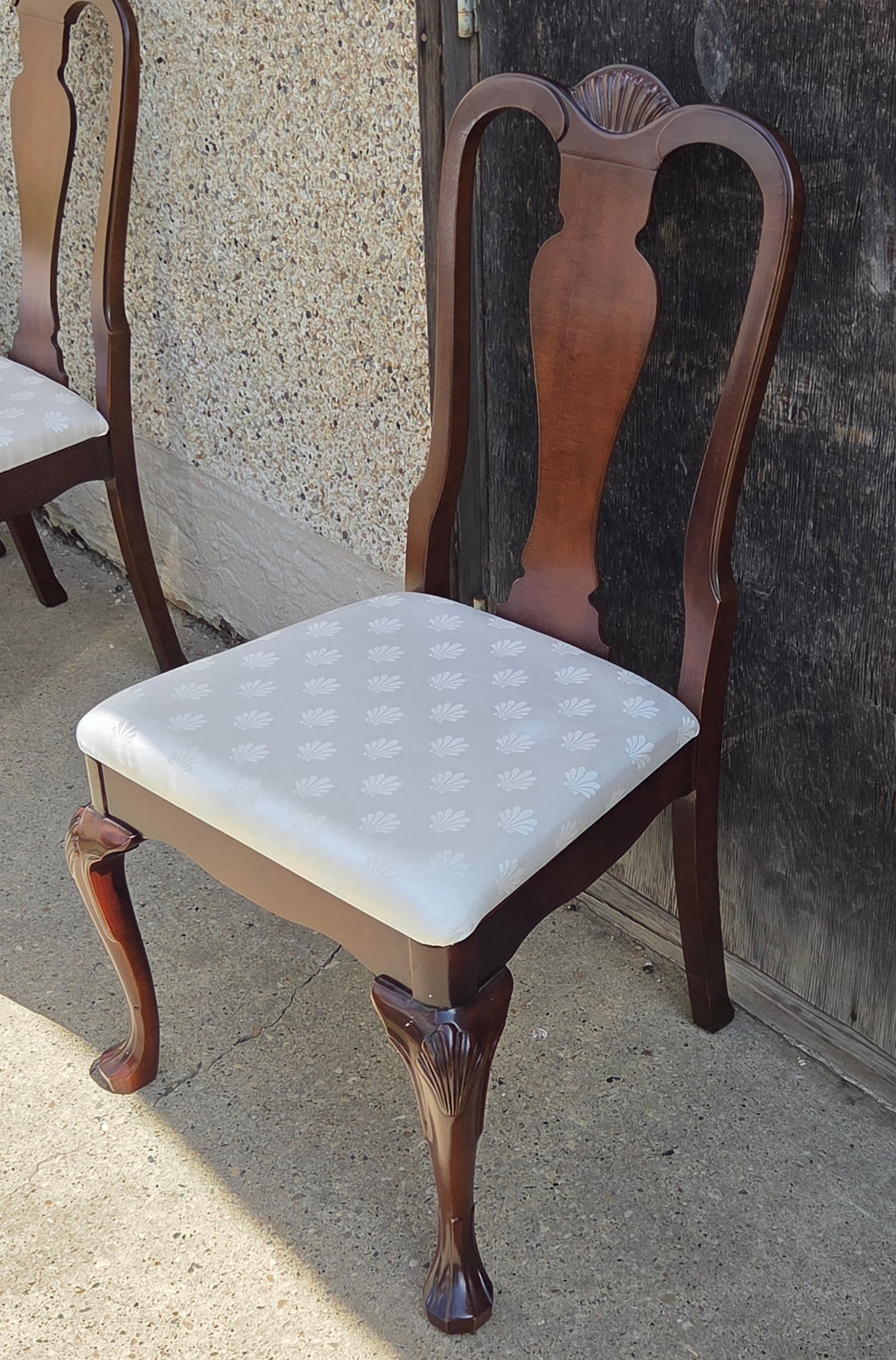 Strathroy dining table with 3 leaves, 8 chairs