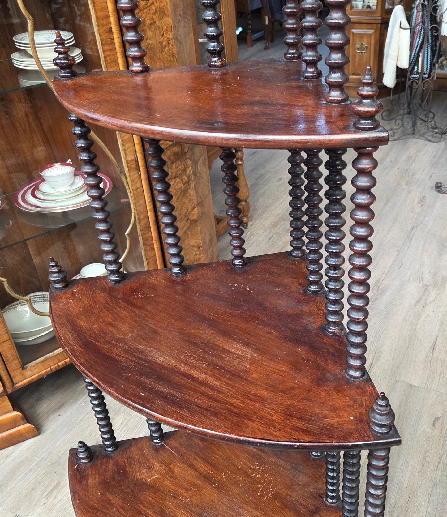 Vintage/antique quarter round what-not shelf