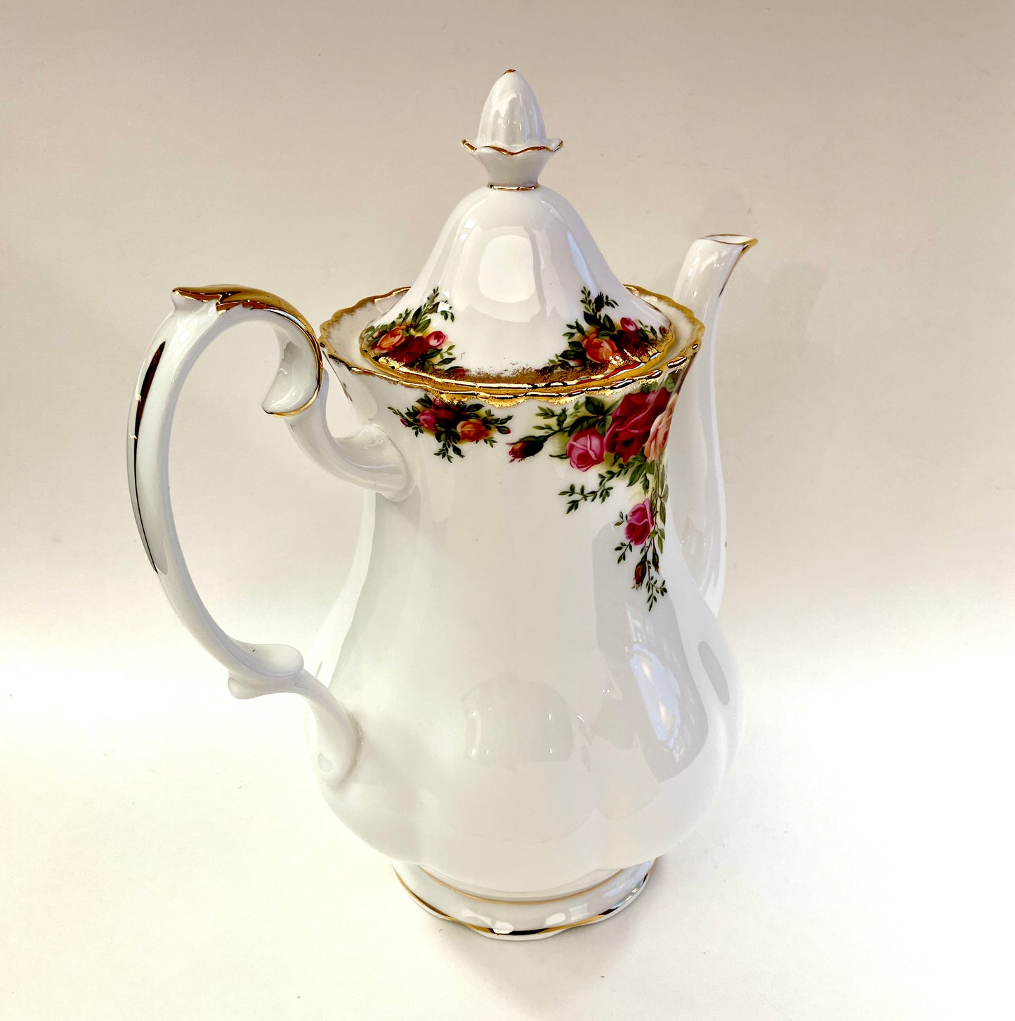 Royal Albert, Old Country Roses, Coffee Pot, Vintage, Fine Bone China, Made in England