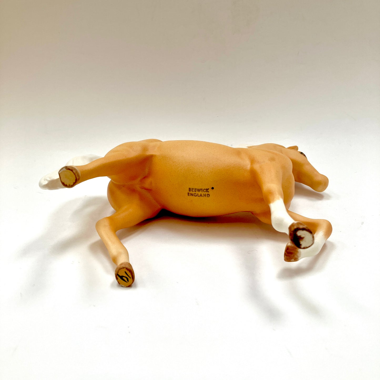 Beswick, Horse, Palomino, Arab, Prancing, 1261, Figurine, Vintage, England, Arthur Gredington, Second Version