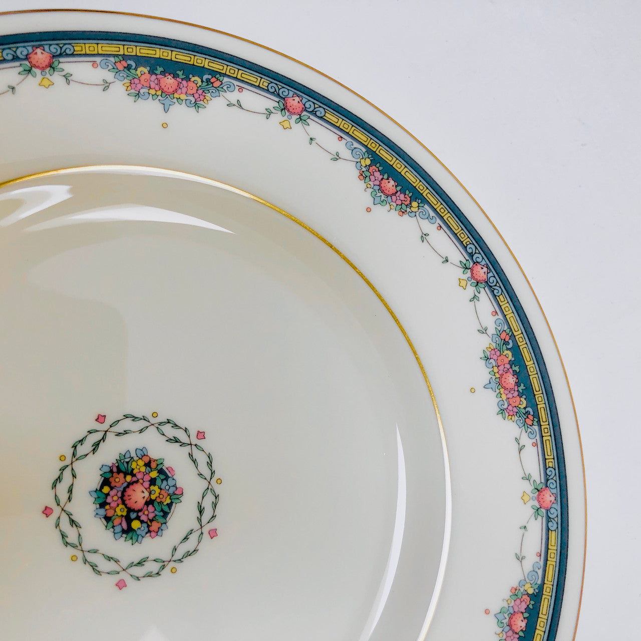 Royal Doulton, Albany, Nappie Bowl, Dessert or Fruit Bowl, Vintage, Fine Bone China, Ceramic, England