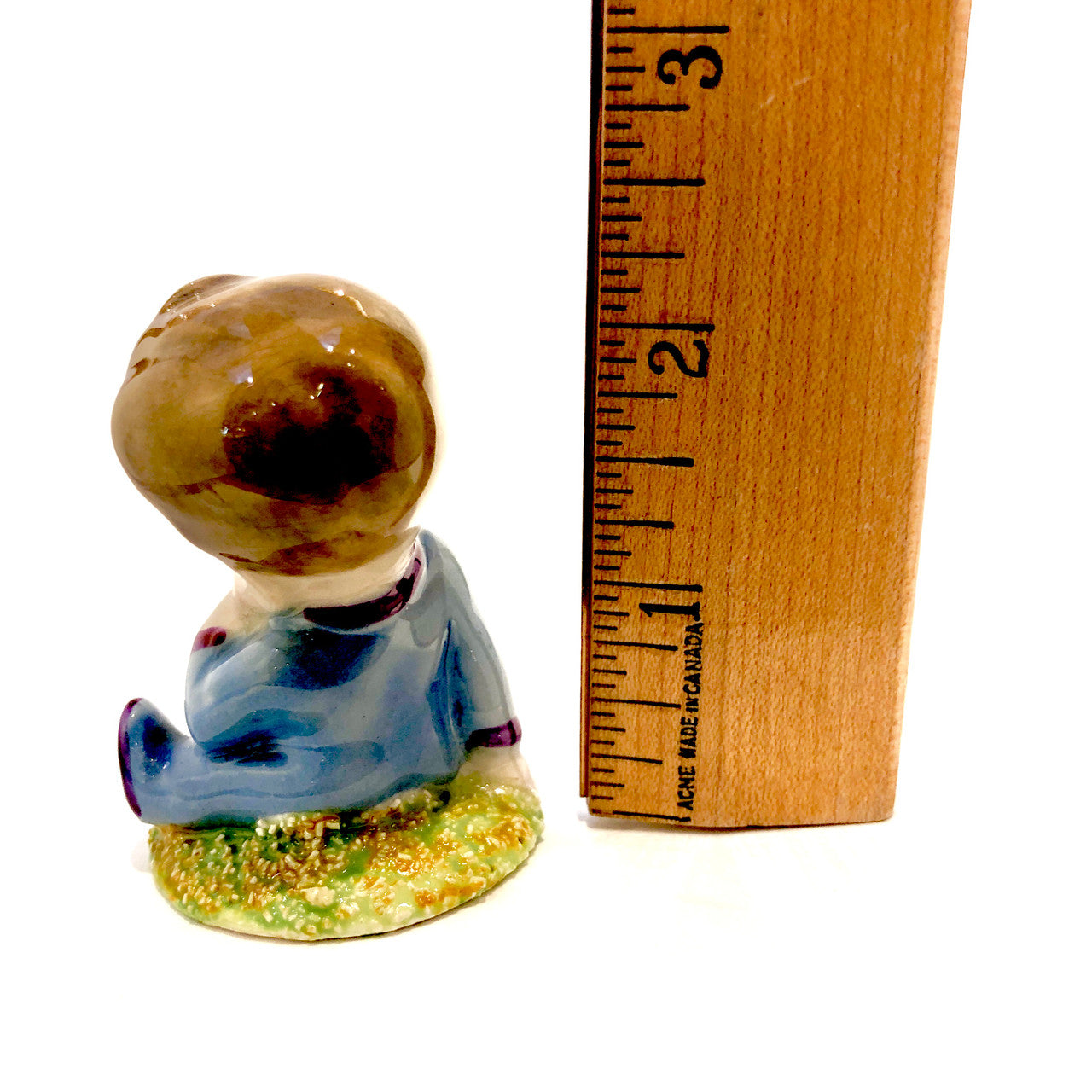 Wade, Blynken Figurine, Seated, Vintage, No Flowers, Larger