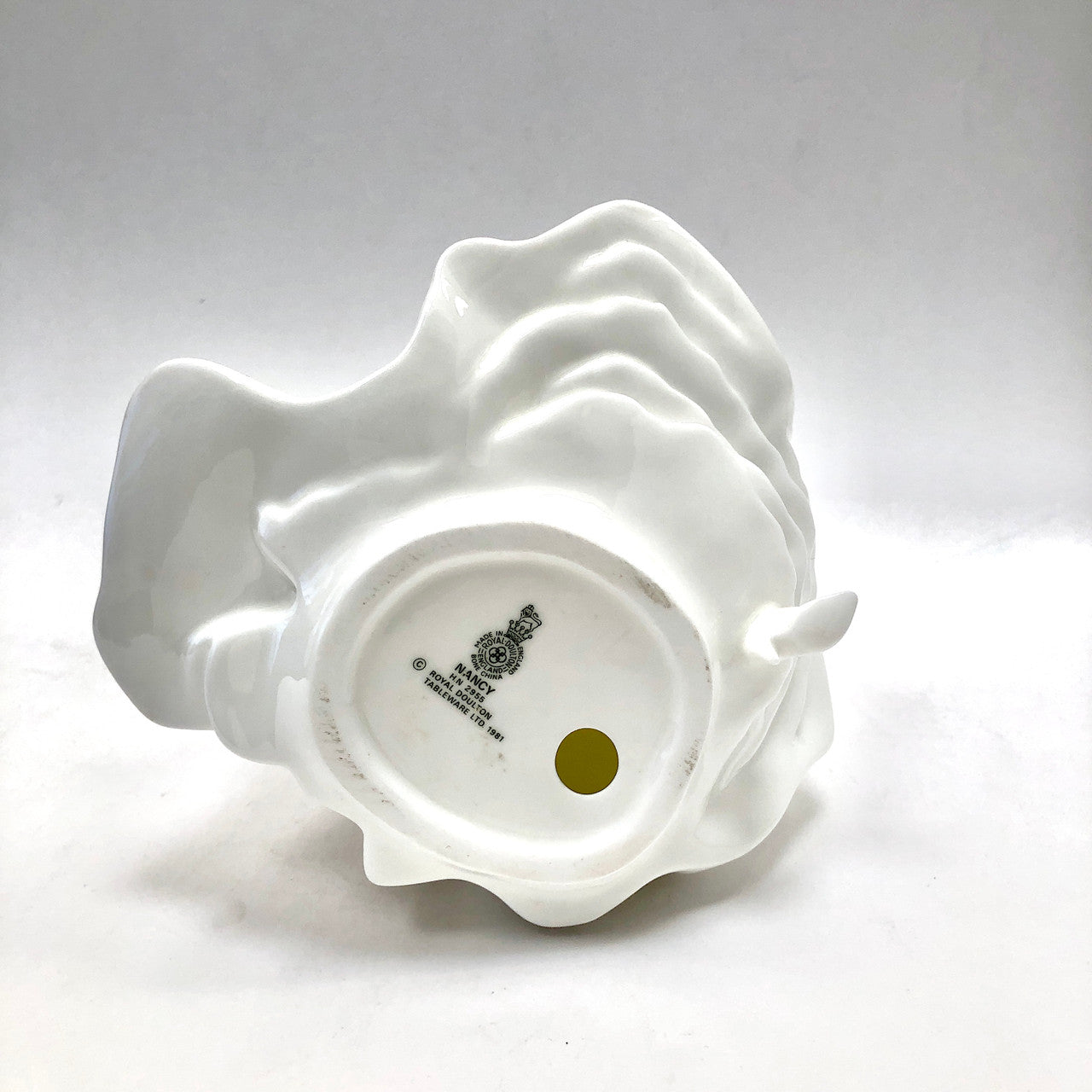 Royal Doulton, Nancy, HN2955, HN 2955 , Figurine, Vintage, England, Pauline Parsons, White, Lady