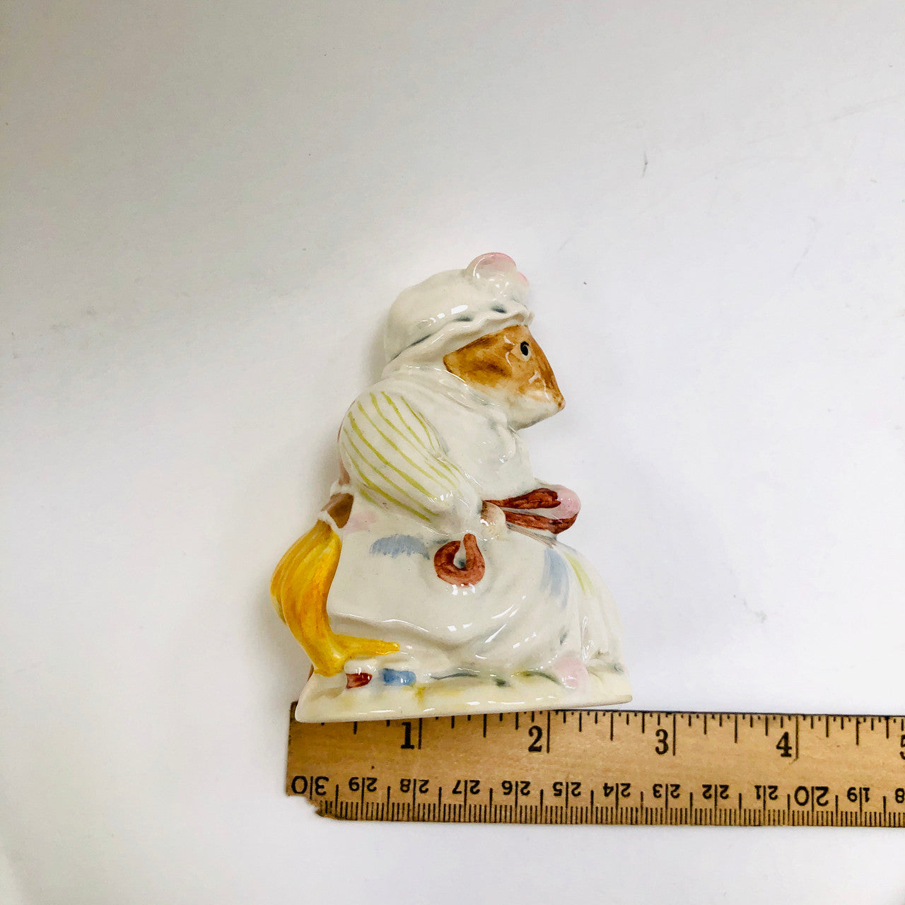 Royal Doulton, Brambly Hedge, Lily Weaver, D.B.H. 19, 1988, Vintage, Jill Barklem, figurine, mouse