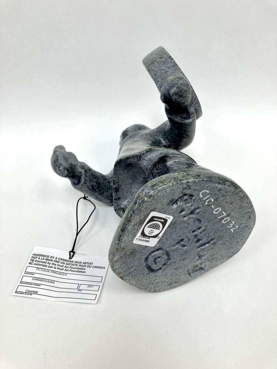 Soapstone Sculpture, Inuit, Drum Singer, Pitsulak Pinguatuk, Kangiqsujuaq, Nunavik, Hand Carved
