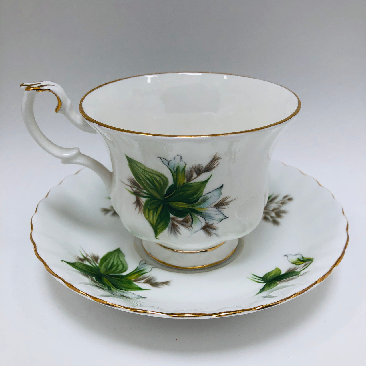 Royal Albert, Trillium, Cup and Saucer, Tea cup, Tea Cup, Vintage, England, Bone China
