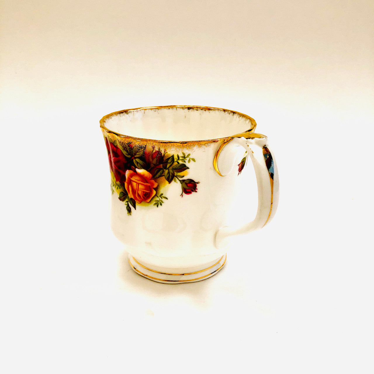 Royal Albert, Old Country Roses, Montrose, Mug, Coffee, Tea, Hot Chocolate, Vintage, Red, Roses, England,  Steampunk
