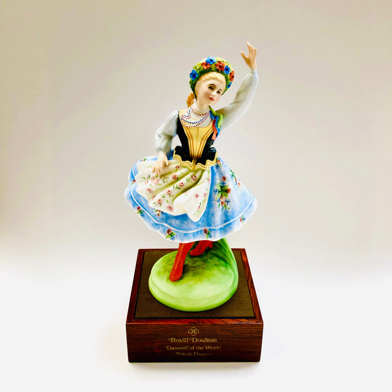 Royal Doulton, Dancers of the World, Polish Dancer, Poland, HN 2836, Figurine, Ceramic, Limited Edition, 1980, Peggy Davies