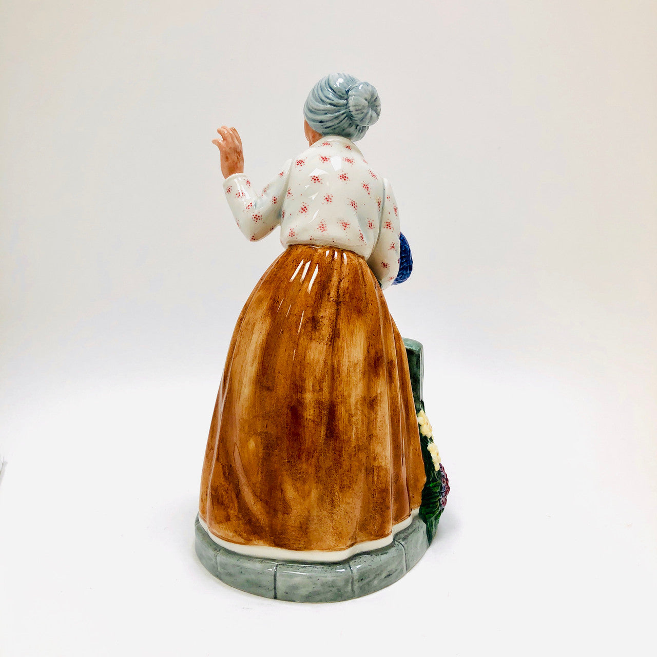 Royal Doulton, "Thank You," Figurine, HN2732, Vintage, Fine Bone China, Bluebell Cottage