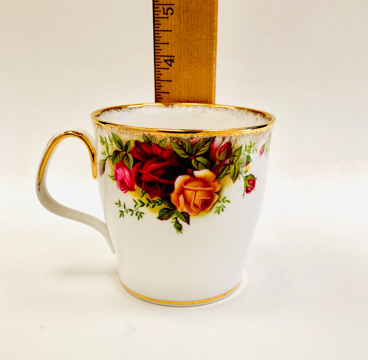 Royal Albert, Old Country Roses, Lyric, Mug, Coffee, Tea, Hot Chocolate, Vintage, Red, Roses, England,  Steampunk