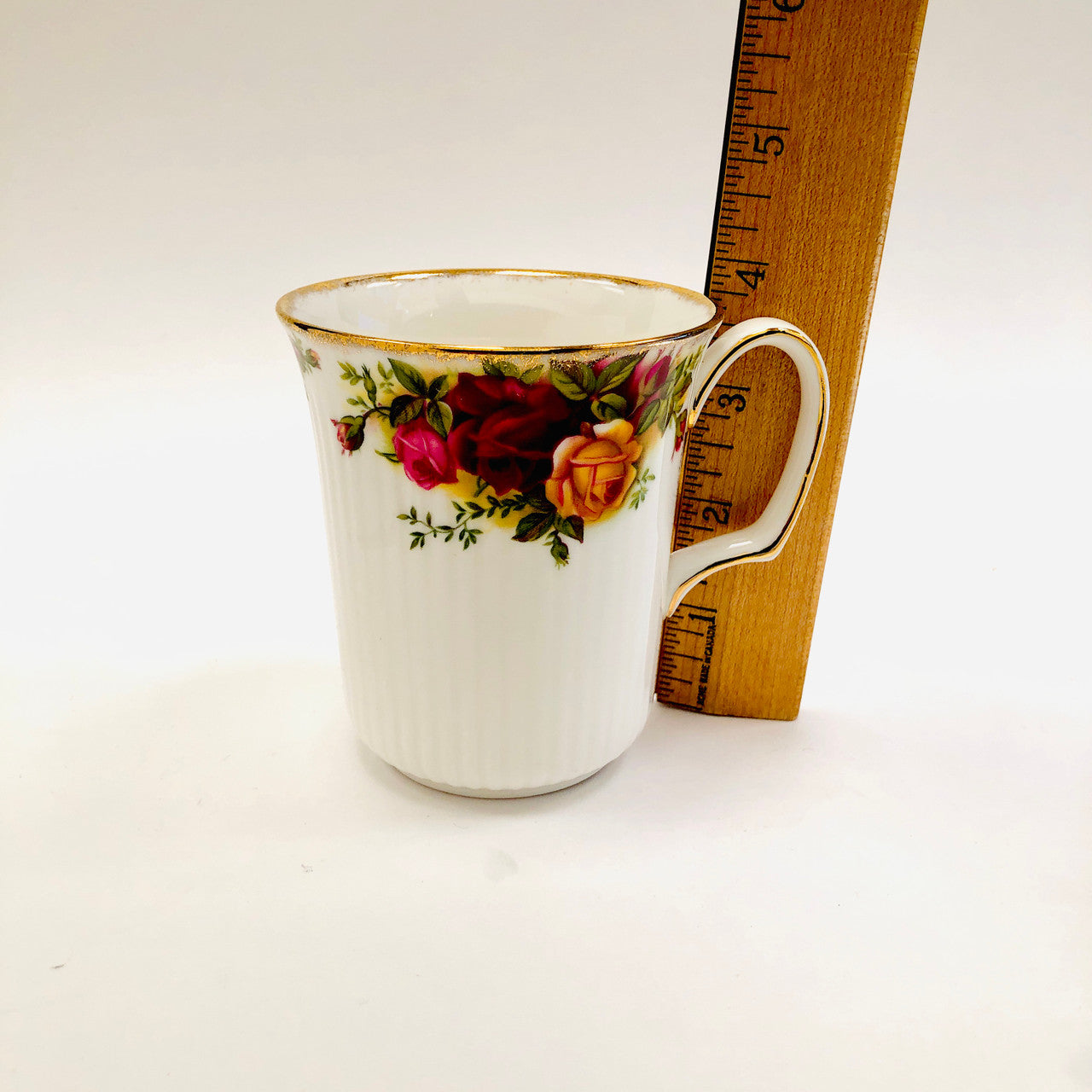 Royal Albert, Old Country Roses, Bristol Beaker, Mug, Coffee, Tea, Hot Chocolate, Vintage, Red, Roses, England,  Steampunk