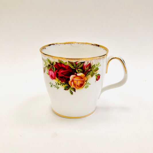 Royal Albert, Old Country Roses, Lyric, Mug, Coffee, Tea, Hot Chocolate, Vintage, Red, Roses, England,  Steampunk