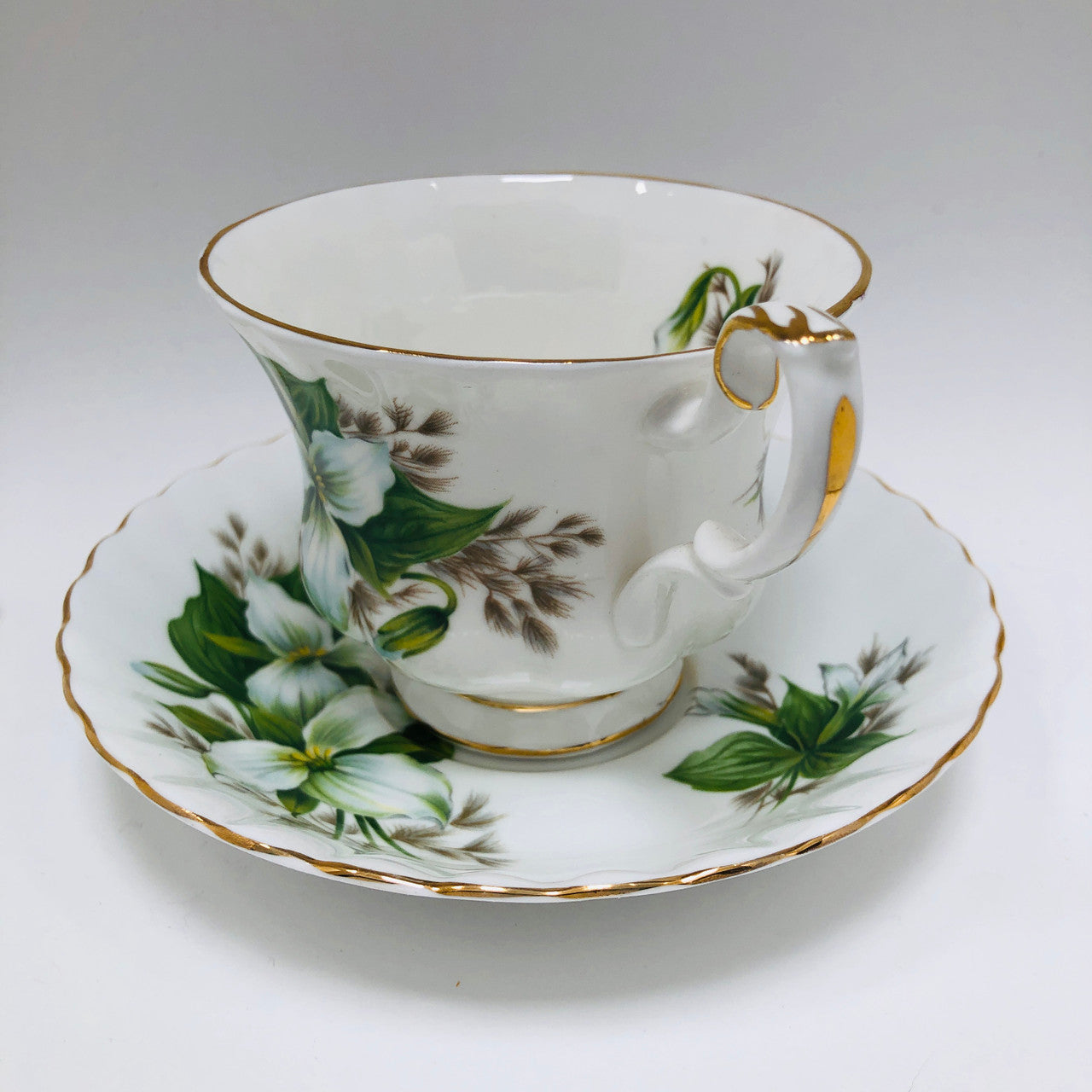 Royal Albert, Trillium, Cup and Saucer, Tea cup, Tea Cup, Vintage, England, Bone China