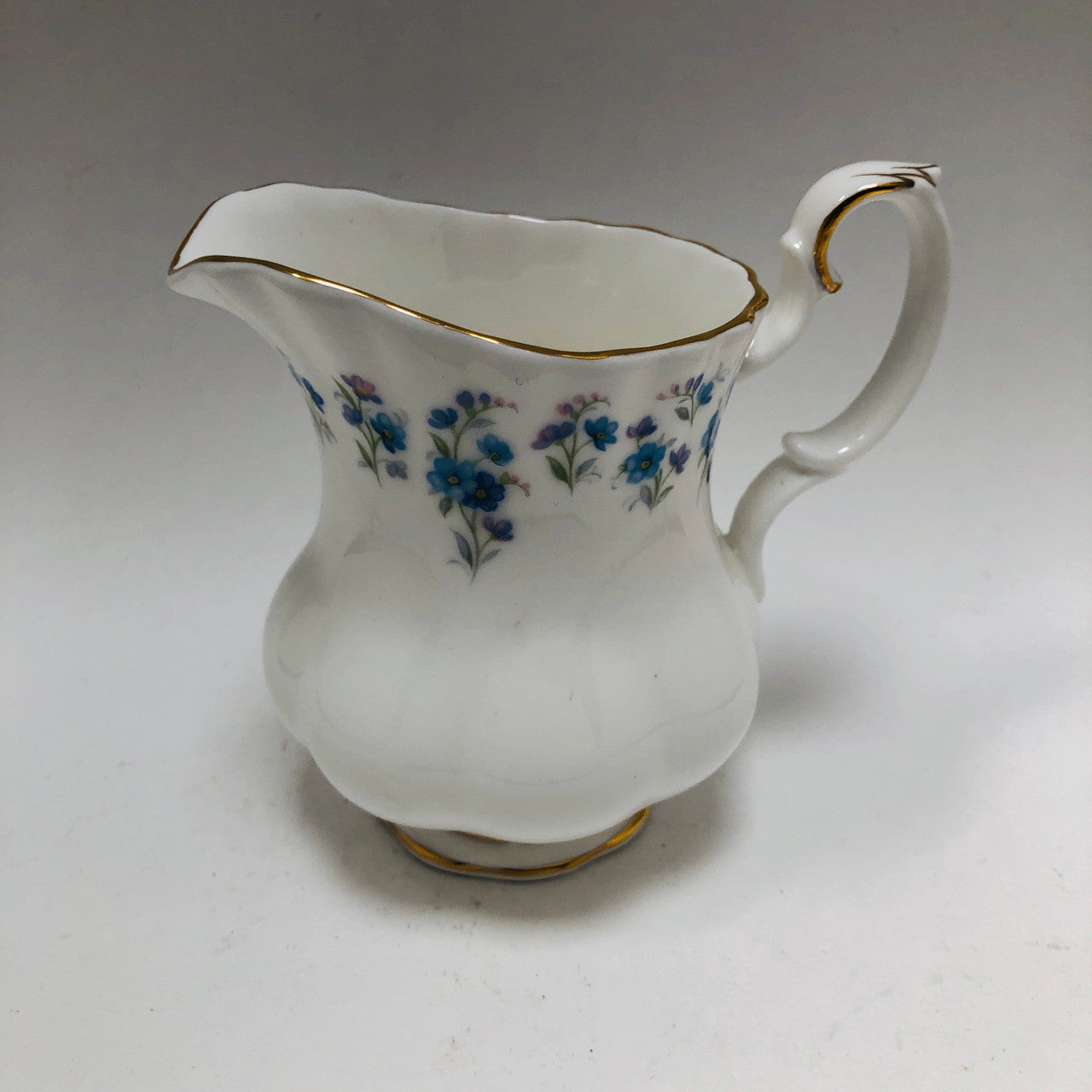 Royal Albert, Memory Lane, Cream, Creamer, Vintage, England, Bone