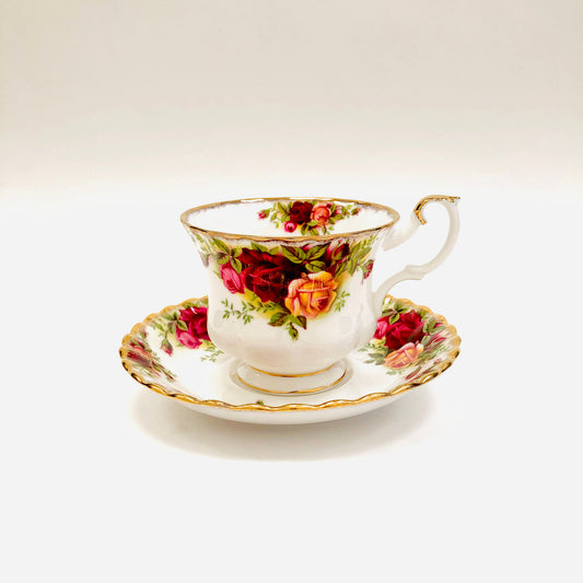 Royal Albert, Old Country Roses, Tea, Cup, Teacup, Saucer, Vintage, Red, Roses, England,