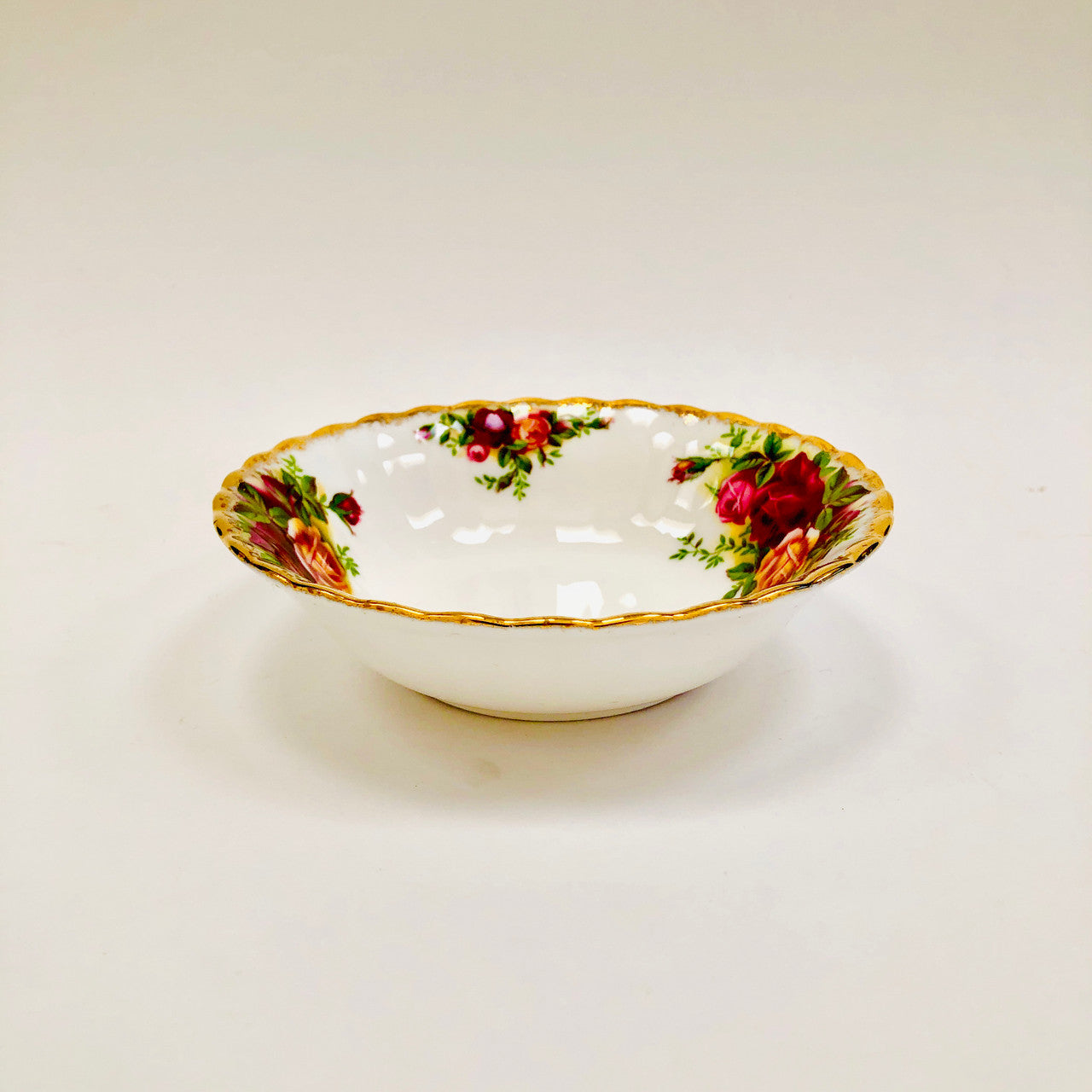 Royal Albert, Old Country Roses, Bowl, Nappie, Fruit, Dessert, Vintage, Red, Roses, England, Steampunk