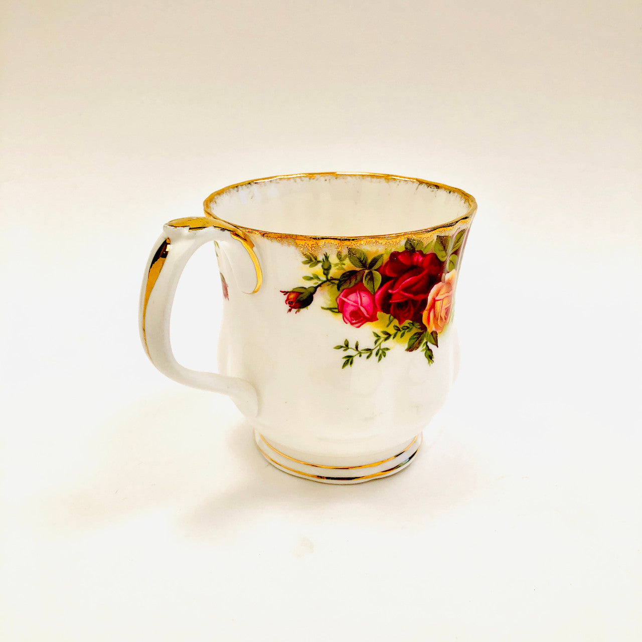 Royal Albert, Old Country Roses, Montrose, Mug, Coffee, Tea, Hot Chocolate, Vintage, Red, Roses, England,  Steampunk