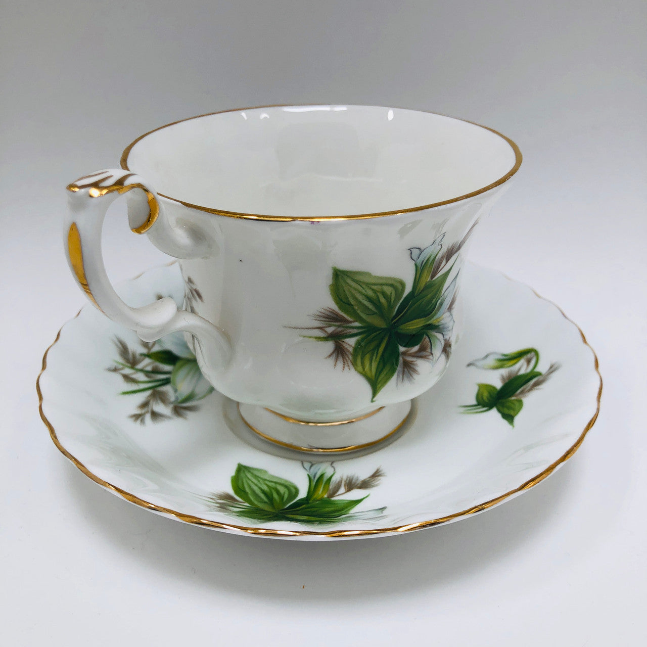Royal Albert, Trillium, Cup and Saucer, Tea cup, Tea Cup, Vintage, England, Bone China