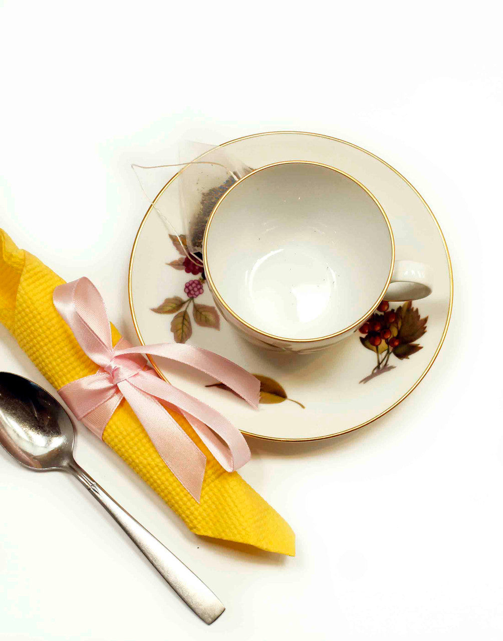 Royal Worcester, Tea Cup, Saucer, Cup and Saucer, Evesham, Gold, Fruits