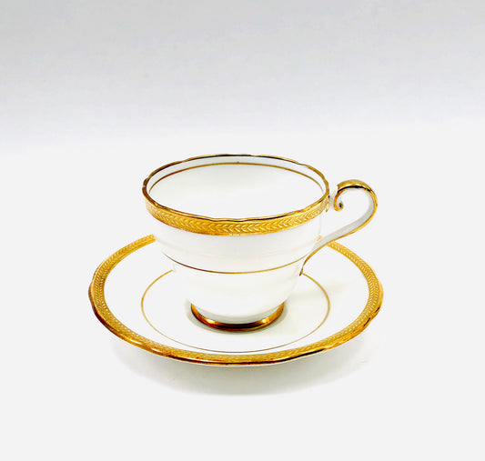 Aynsley, Elizabeth, Gold Encrusted, Laurel, Cup, Saucer, Teacup, Cup and Saucer, Fine Bone China, Vintage, Steampunk