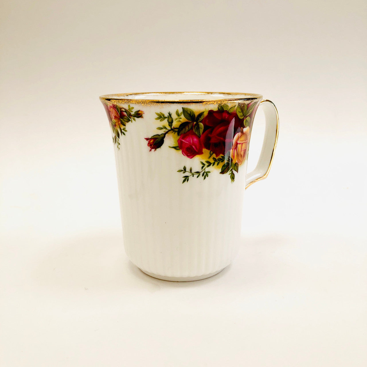 Royal Albert, Old Country Roses, Bristol Beaker, Mug, Coffee, Tea, Hot Chocolate, Vintage, Red, Roses, England,  Steampunk
