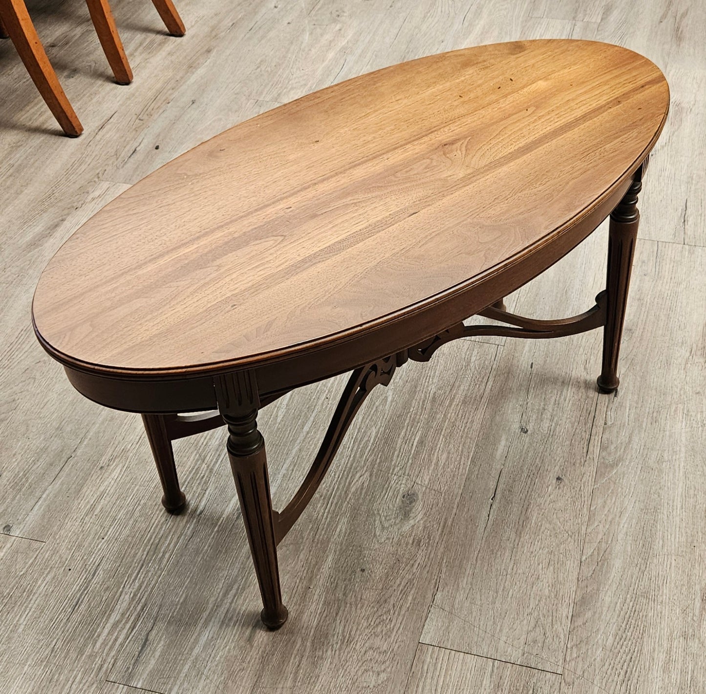 Oval coffee table