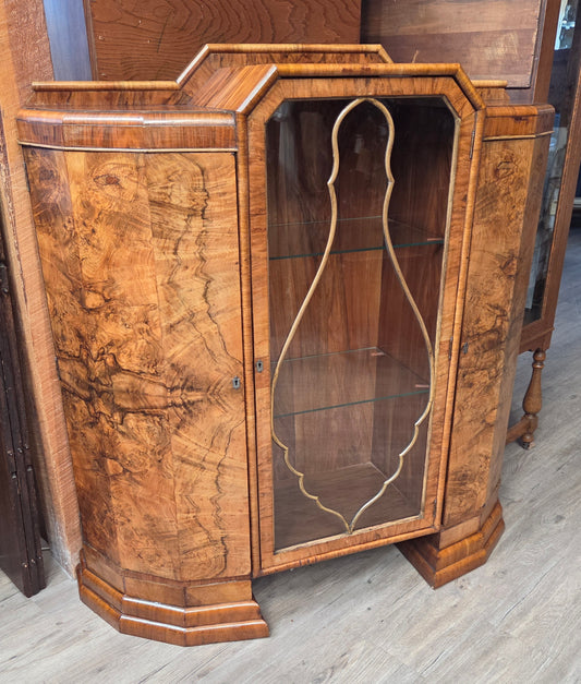 Art Deco cabinet/bar, burled walnut