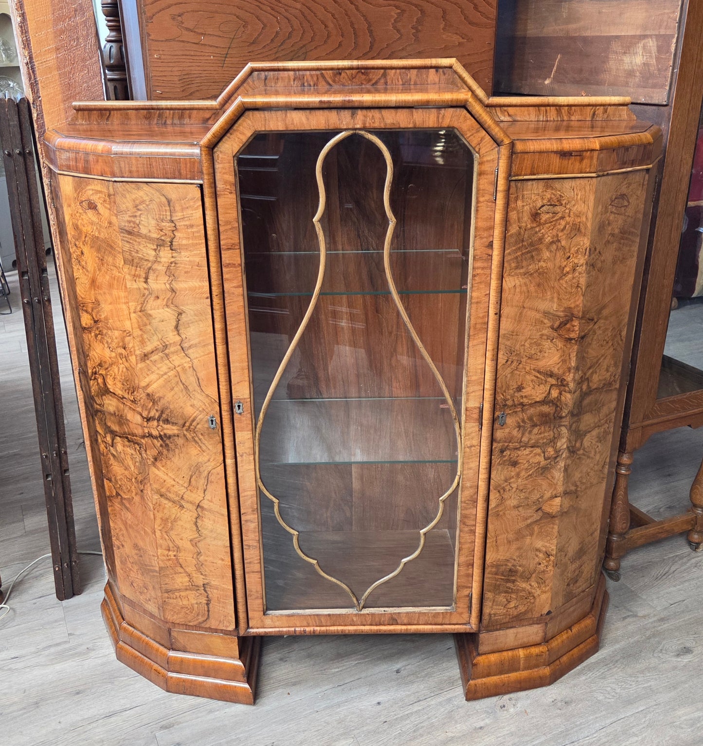 Art Deco cabinet/bar, burled walnut