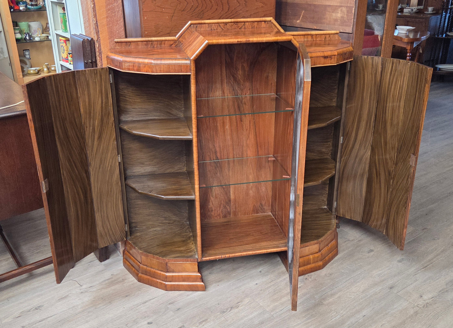 Art Deco cabinet/bar, burled walnut