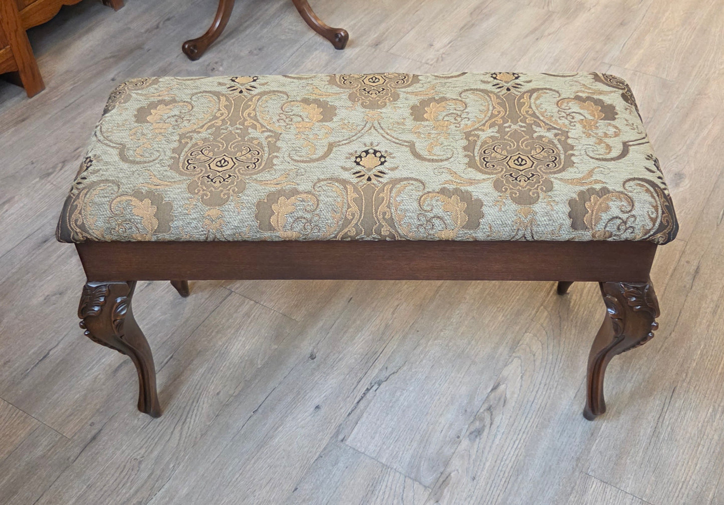 Upholstered piano bench with storage