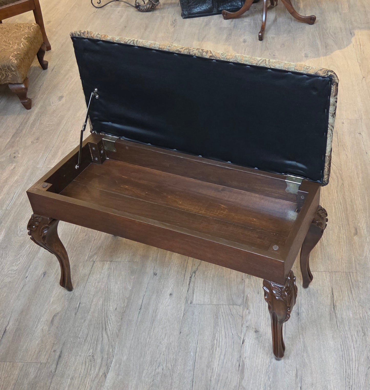 Upholstered piano bench with storage