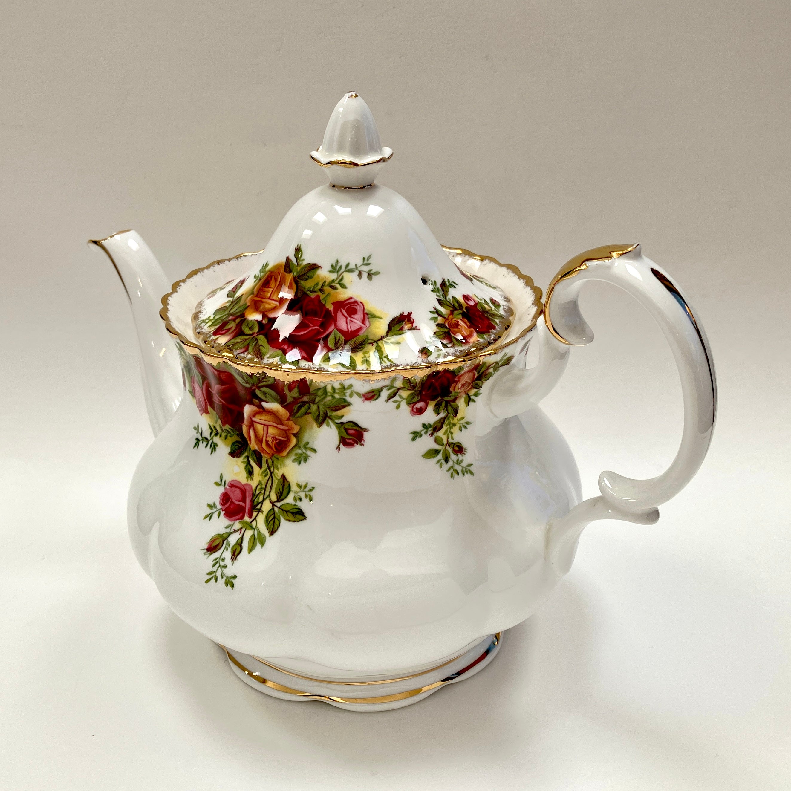 Country shop rose teapot