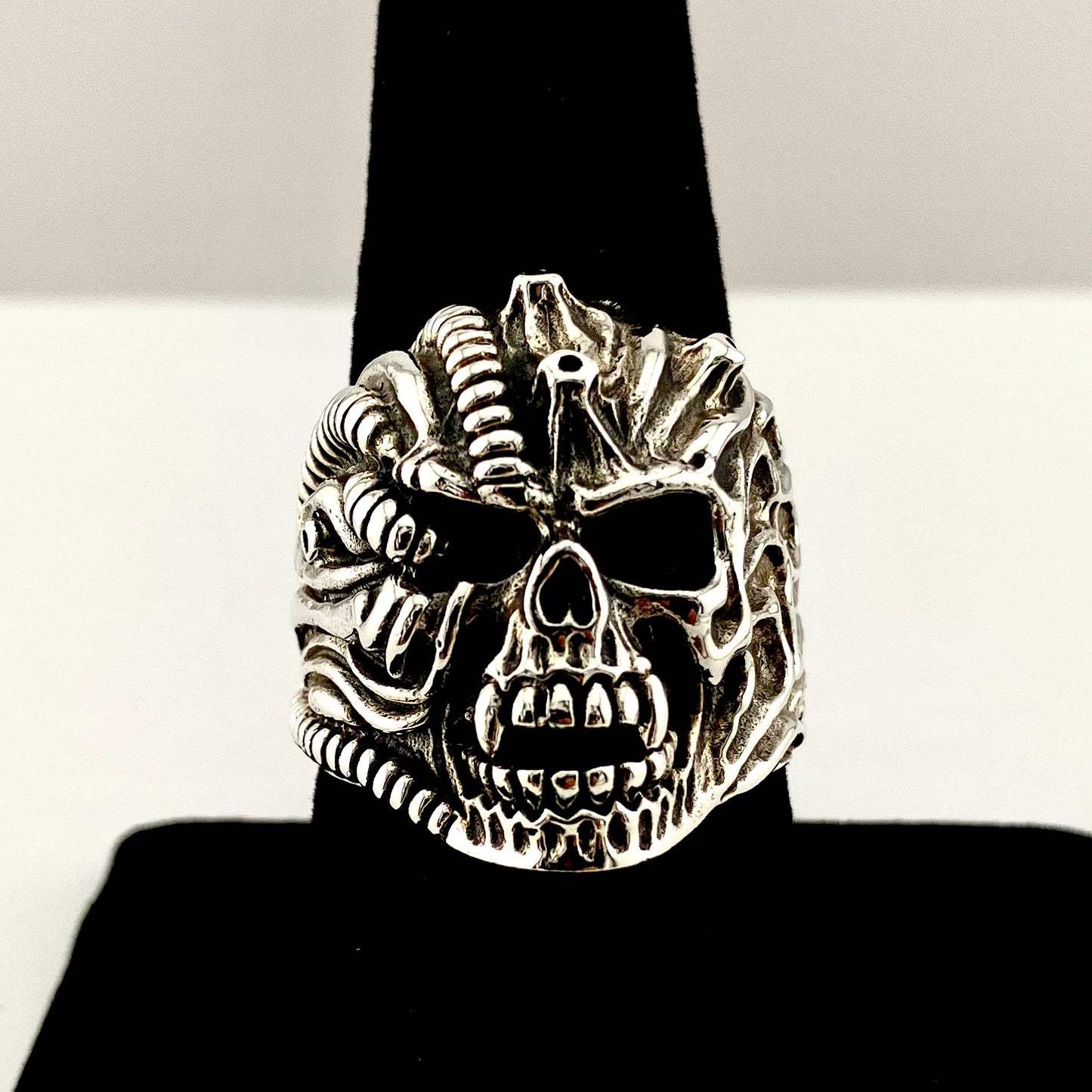 Sterling Silver Flaming Fanged Skull Ring (Heavy)