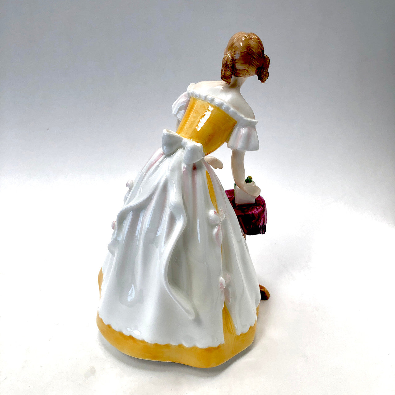 Royal Doulton, Happy Birthday, HN3095, HN 3095, Figurine, Vintage, England, Pauline Parsons, Lady, Yellow, Handpainted, Hand Painted