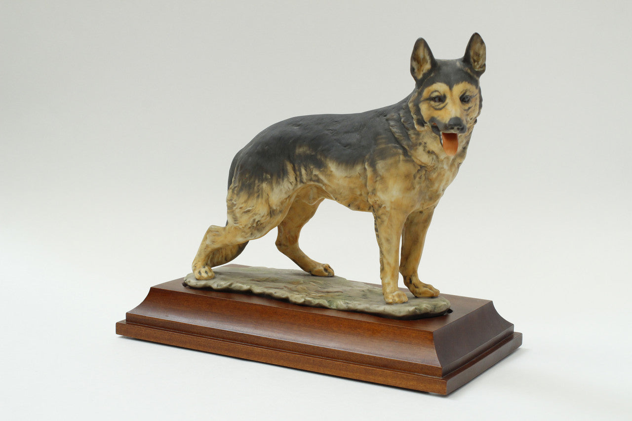 Porcelain German Shepherd dog figurine - Kaiser 528