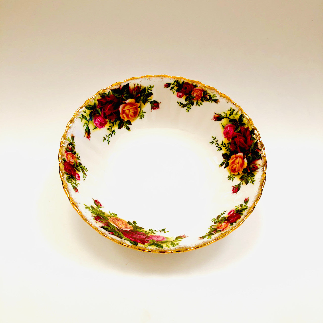 Royal Albert, Old Country Roses, Bowl, Soup, Coupe, Vintage, Red, Roses, England,  Steampunk