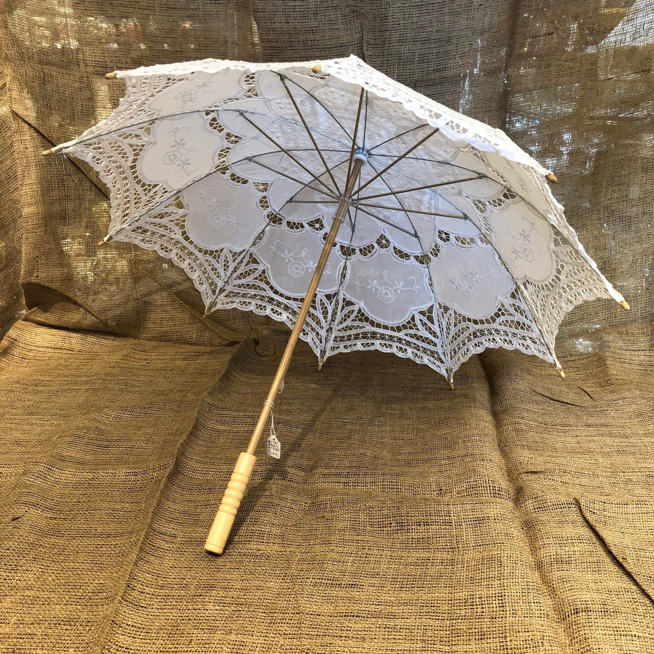 Old-Fashioned, White, Parasol, Umbrella, Batternburg , Lace, large.