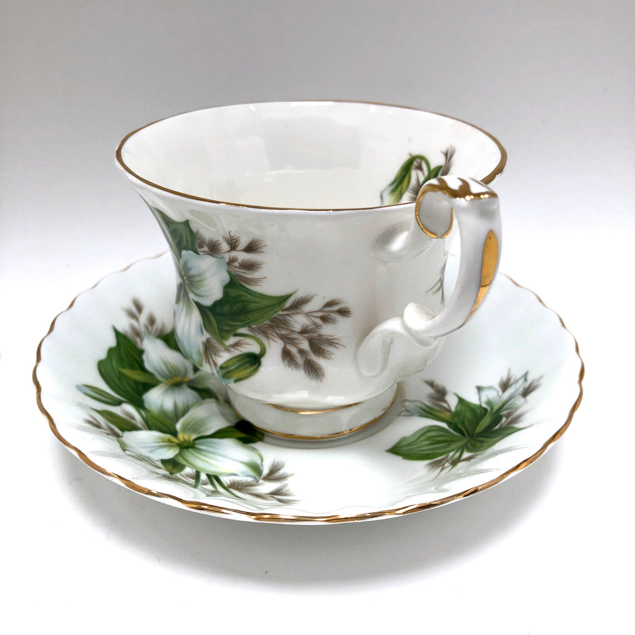 Royal Albert, Trillium, Cup and Saucer, Tea cup, Tea Cup, Vintage, England, Bone China