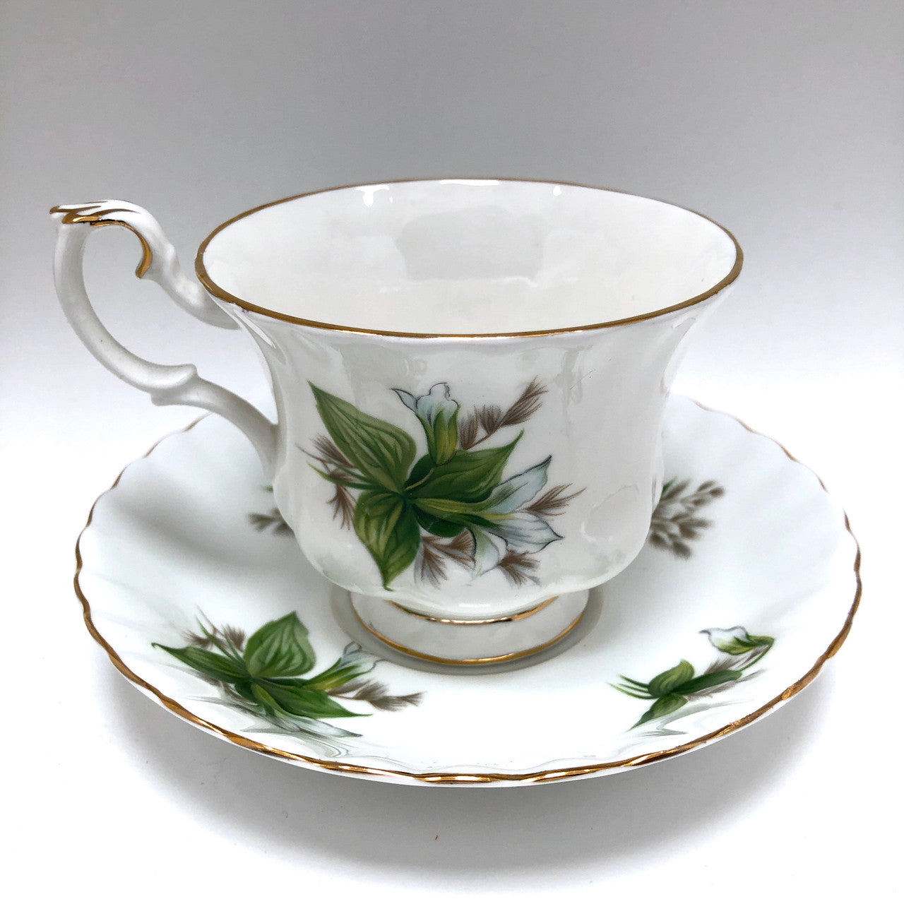 Royal Albert, Trillium, Cup and Saucer, Tea cup, Tea Cup, Vintage, England, Bone China