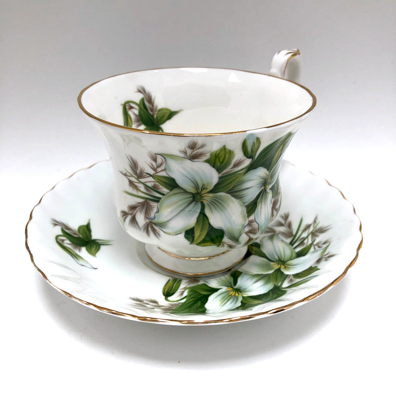 Royal Albert, Trillium, Cup and Saucer, Tea cup, Tea Cup, Vintage, England, Bone China