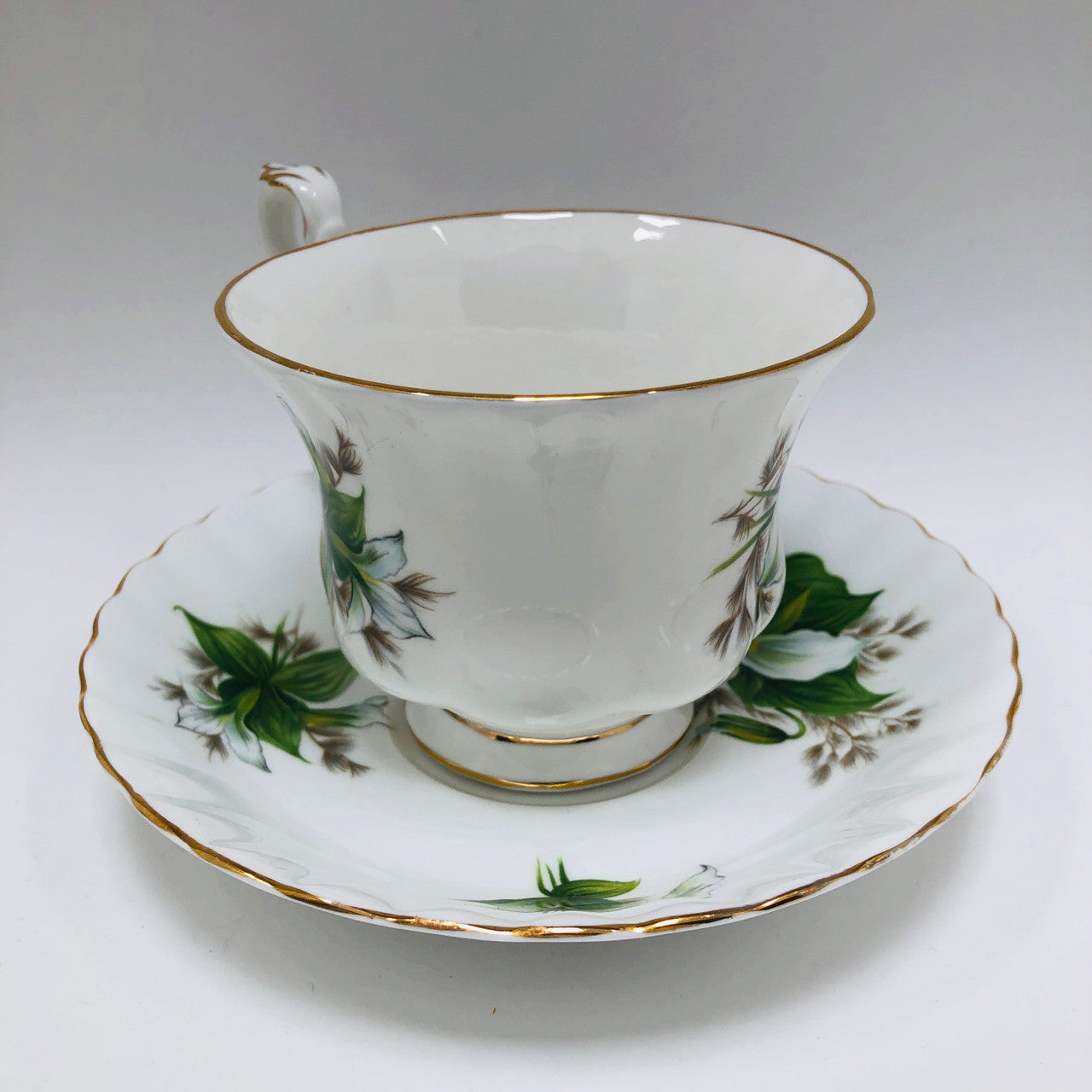 Royal Albert, Trillium, Cup and Saucer, Tea cup, Tea Cup, Vintage, England, Bone China