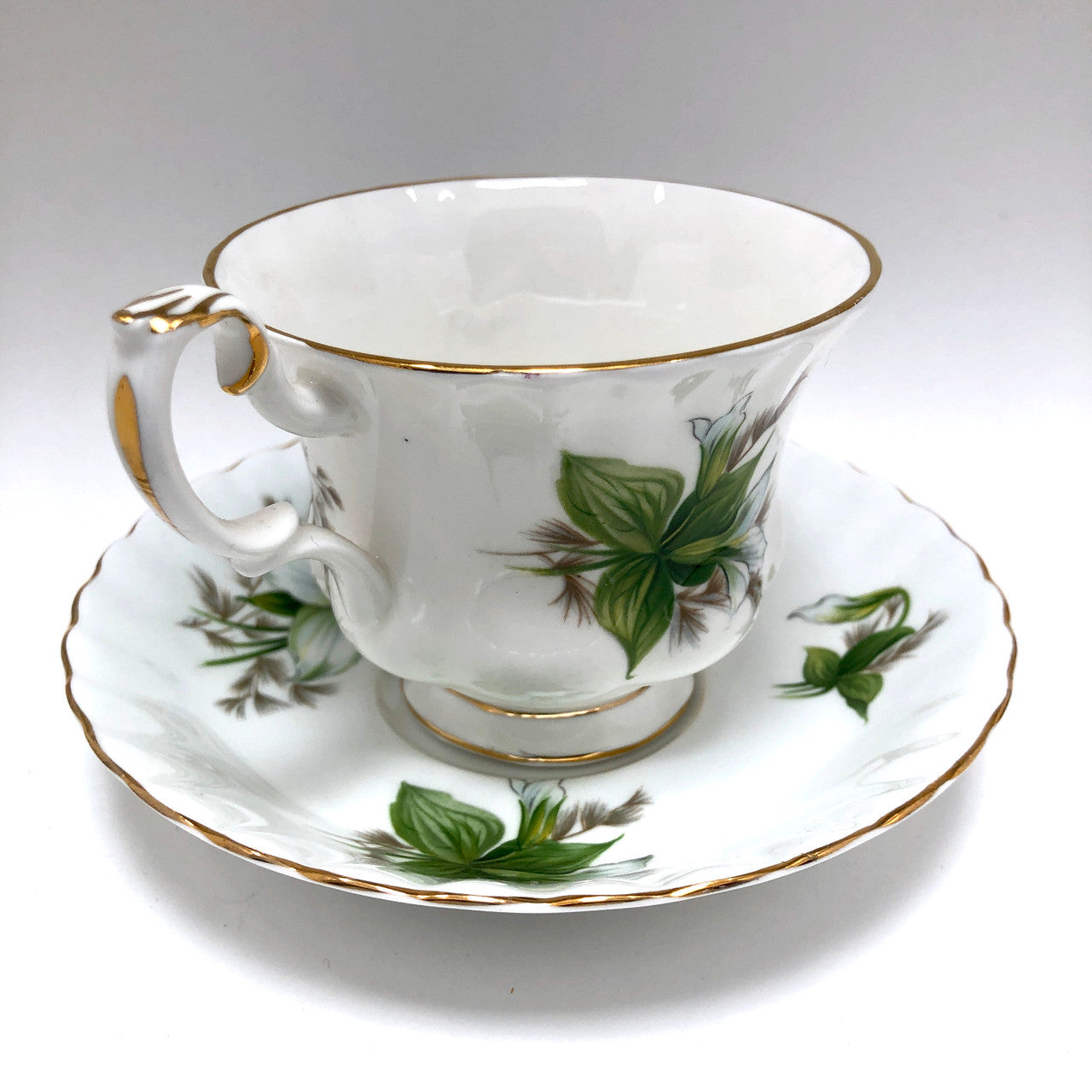 Royal Albert, Trillium, Cup and Saucer, Tea cup, Tea Cup, Vintage, England, Bone China