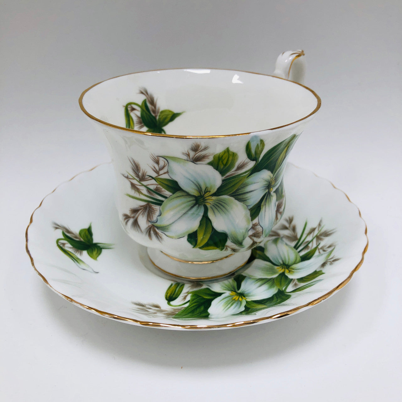 Royal Albert, Trillium, Cup and Saucer, Tea cup, Tea Cup, Vintage, England, Bone China