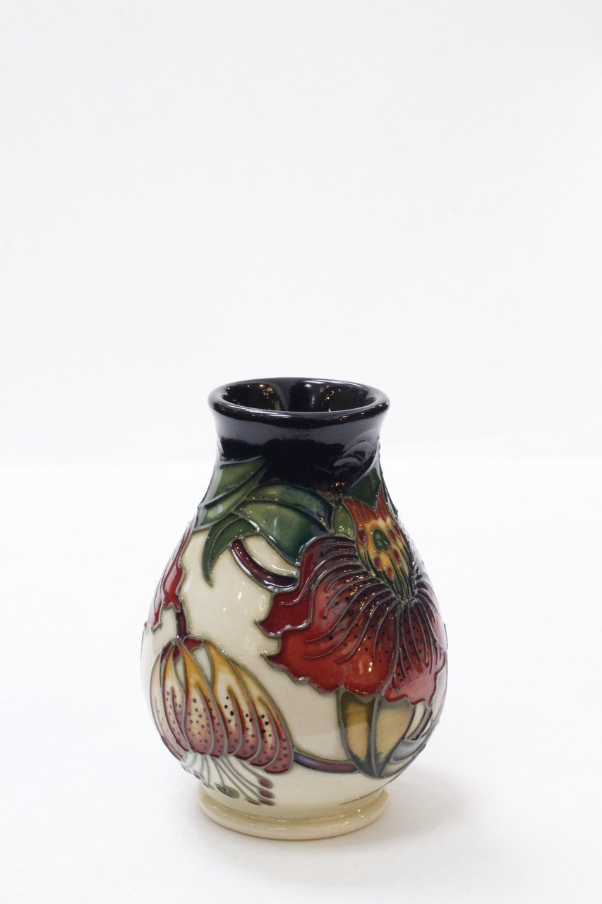 Moorcroft Anna Lily Small Vase 7-3, Nicola Slaney