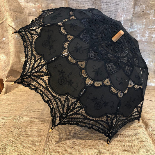 Black Old-Fashioned, Parasol, Umbrella, Batternburg , Lace, large.